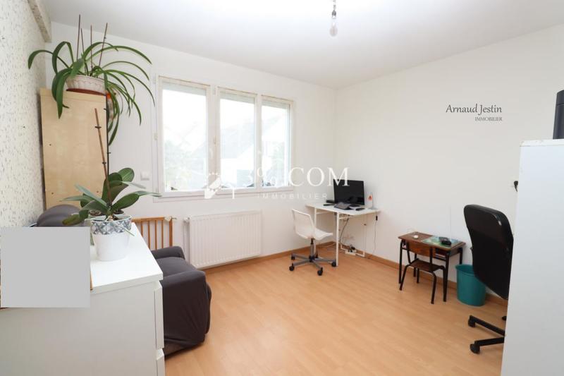 Maison - 158 m² - 7 pièces