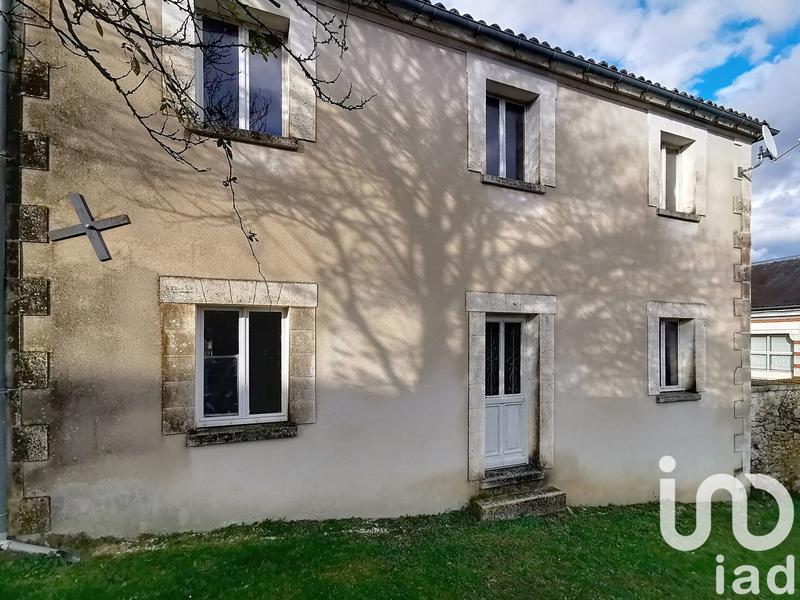 Maison - 220 m² - 2 pièces