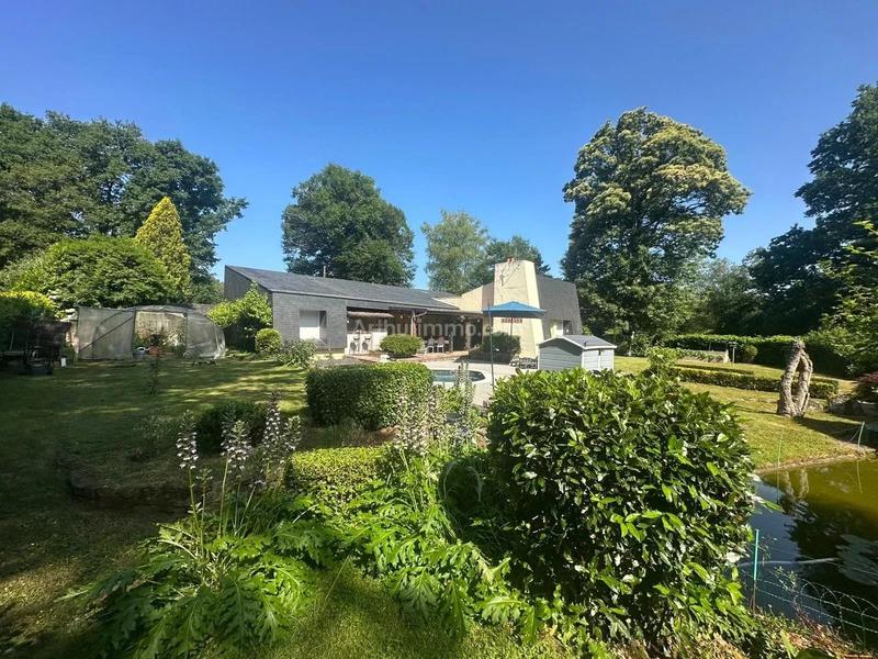 Maison - 121 m² - 5 pièces