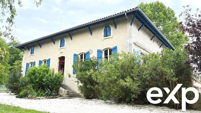 Bastide - 343 m² - 8 pièces