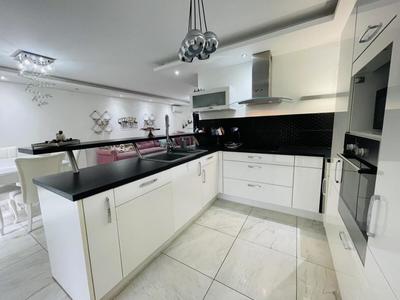 Maison - 107 m² - 4 pièces