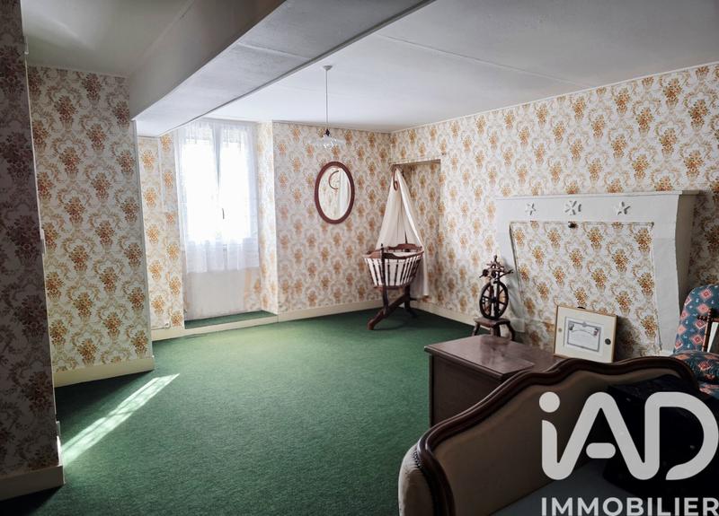 Maison - 121 m² - 7 pièces