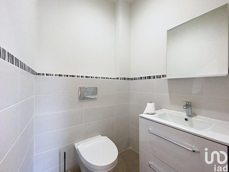 Local commercial - 183 m²