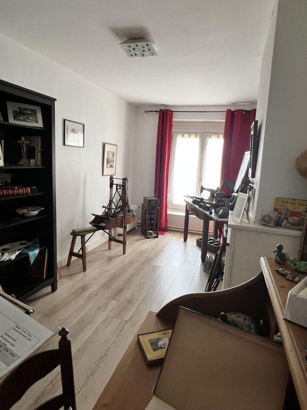 Maison - 290 m² - 8 pièces