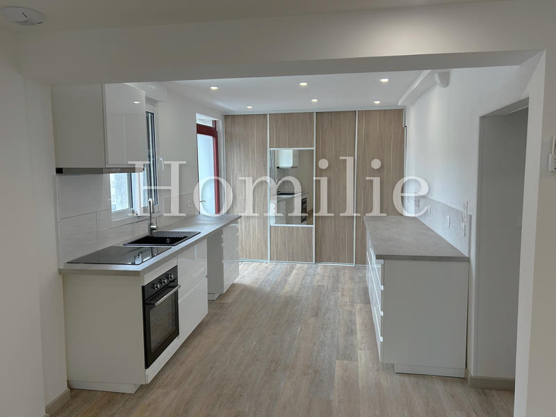 Immeuble - 120 m² - 6 pièces