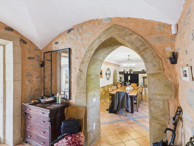 Maison - 640 m² - 26 pièces