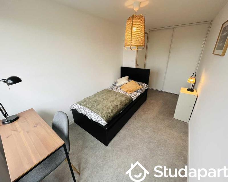 Chambre - 55 m² - 1 pièce