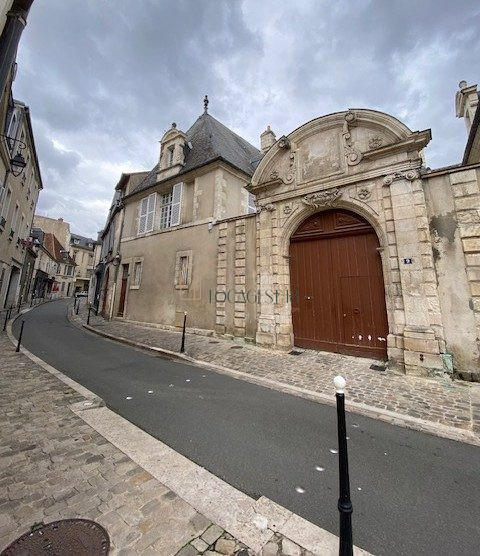 Appartement - 182 m² - 5 pièces