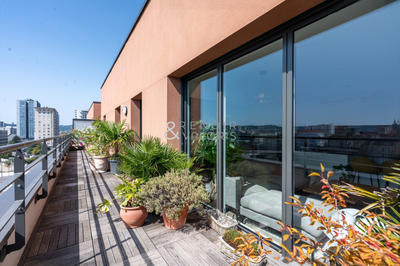 Appartement - 94 m² - 5 pièces