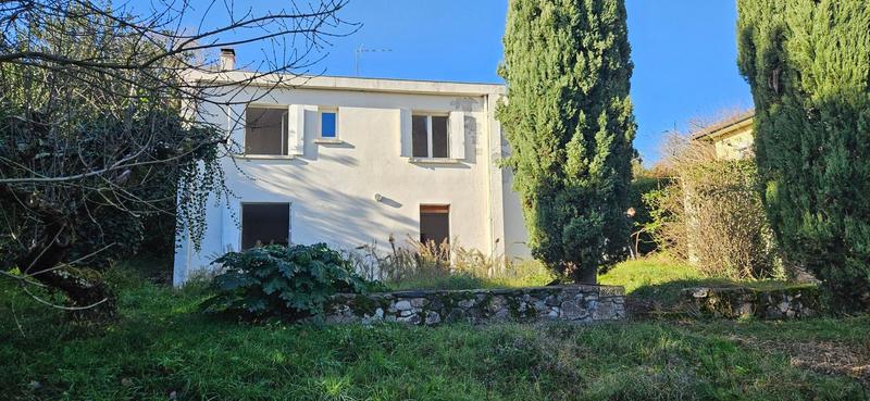 Maison - 130 m² - 4 pièces