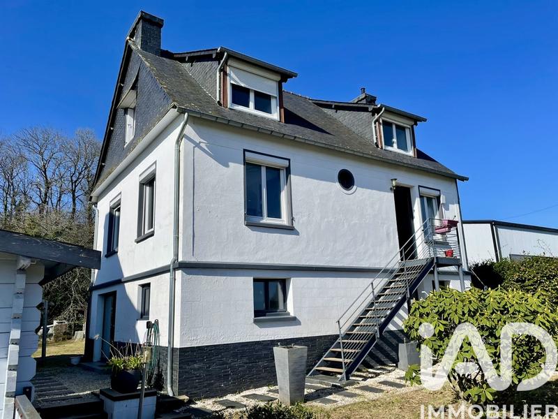 Maison - 149 m² - 7 pièces