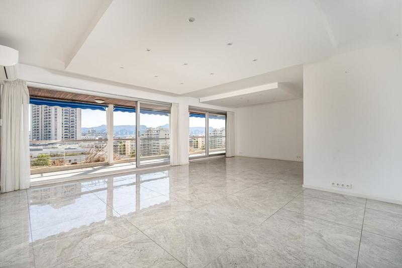 Appartement - 121 m² - 3 pièces