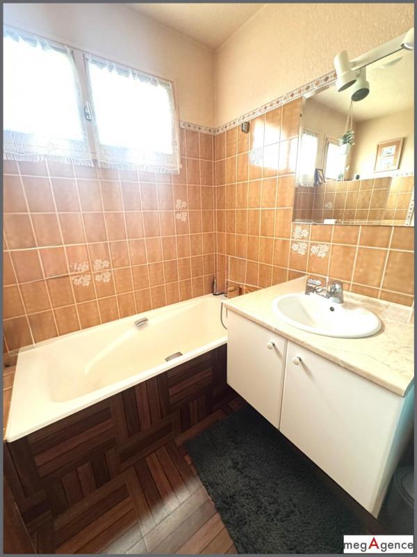 Maison traditionnelle - 135 m² - 5 pièces