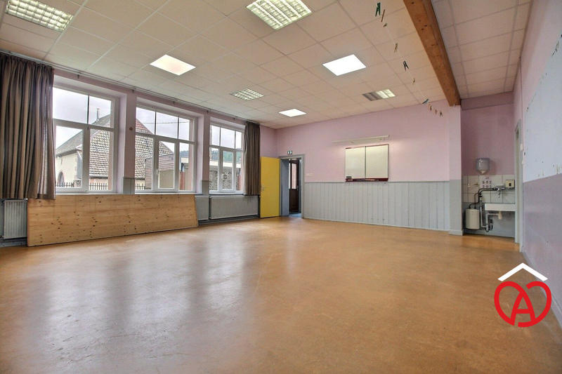 Maison - 343 m² - 10 pièces