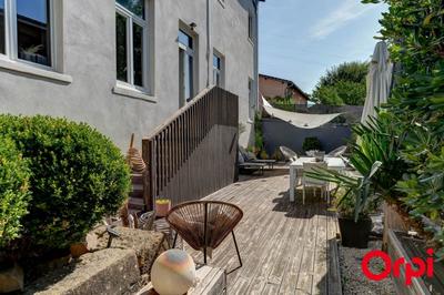 Appartement - 145 m² - 5 pièces