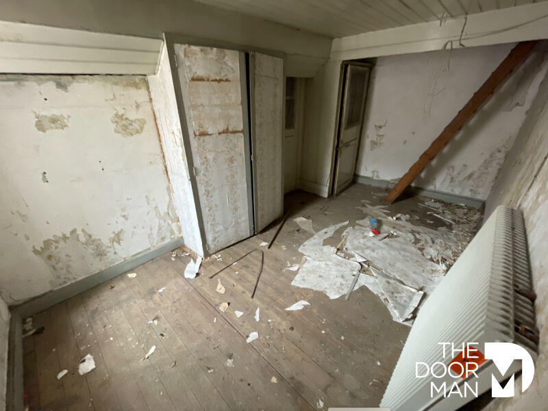 Maison - 260 m² - 10 pièces