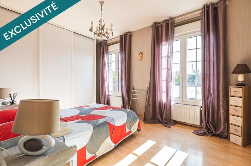 Maison - 267 m² - 10 pièces