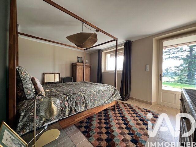 Maison de campagne - 226 m² - 8 pièces