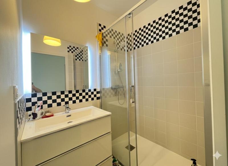 Appartement - 61 m² - 2 pièces