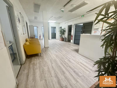 Bureau - 300 m²