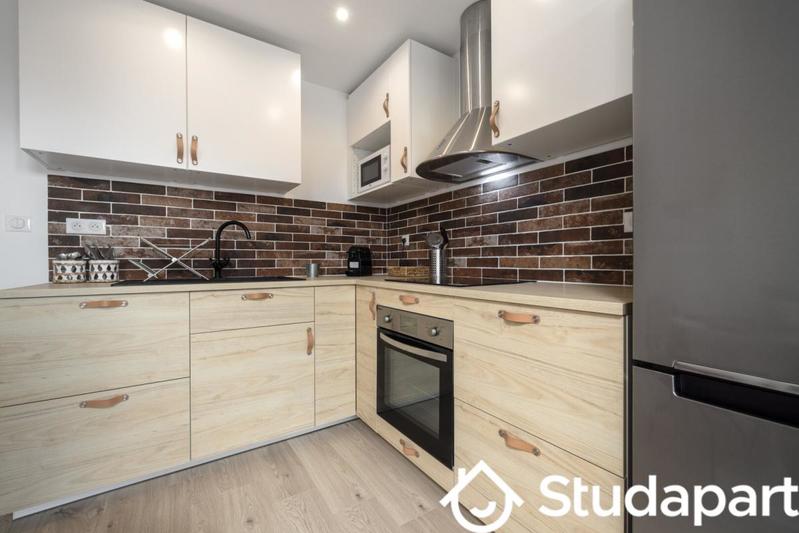 Chambre - 9 m² - 1 pièce