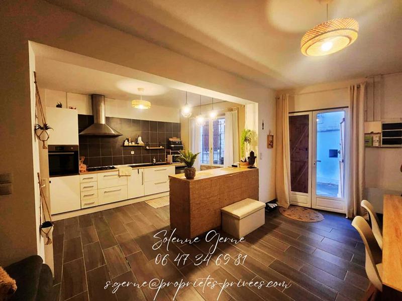 Immeuble - 156 m² - 6 pièces