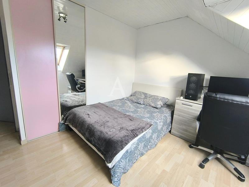 Maison - 135 m² - 7 pièces