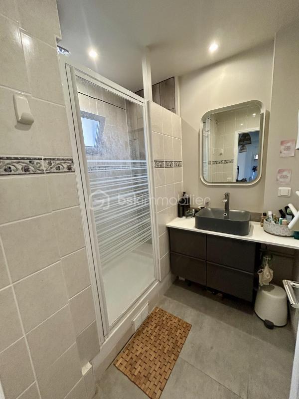 Appartement - 64 m² - 4 pièces