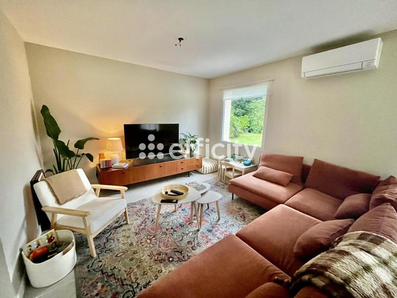 Maison - 136 m² - 5 pièces