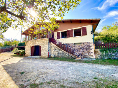 Maison - 106 m² - 5 pièces