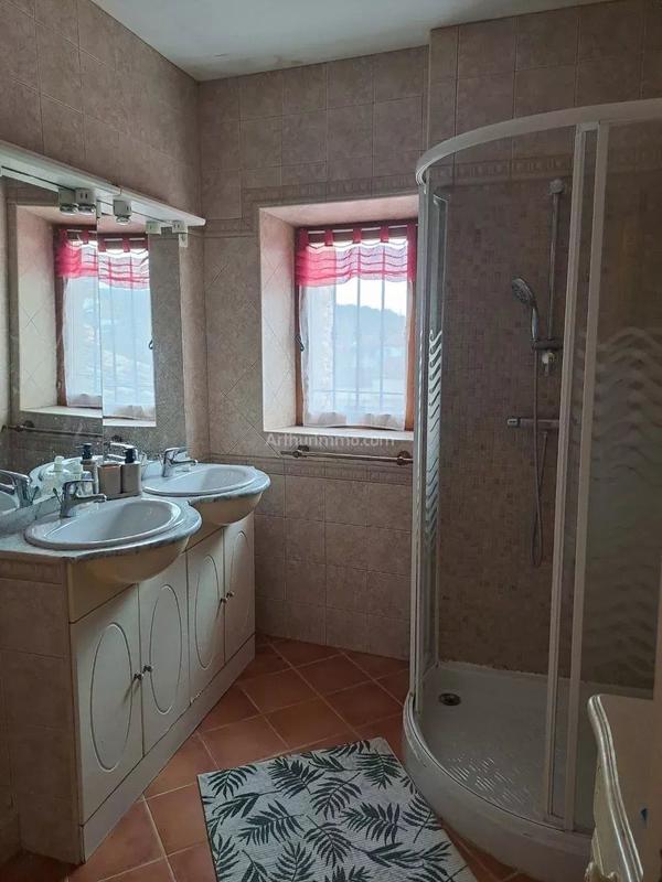 Maison - 105 m² - 3 pièces