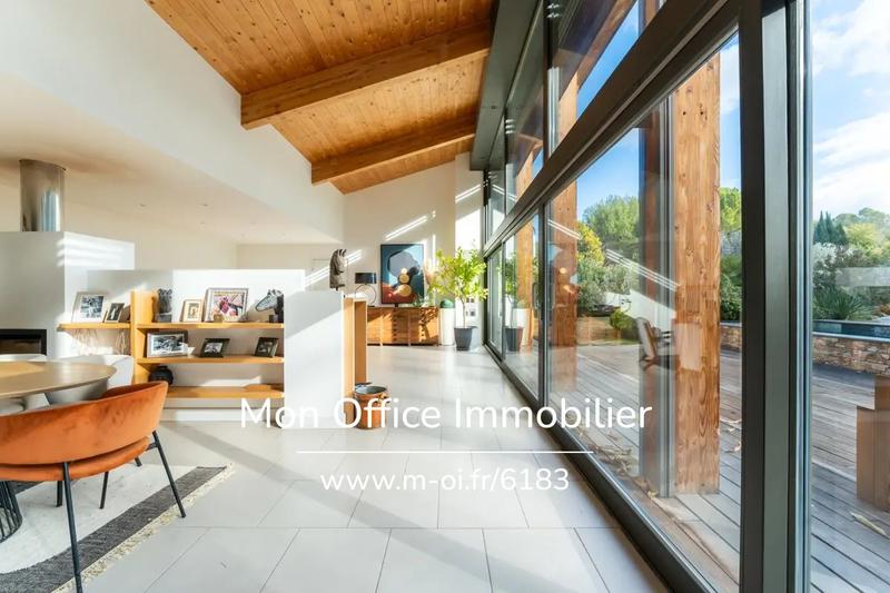 Maison - 160 m² - 5 pièces