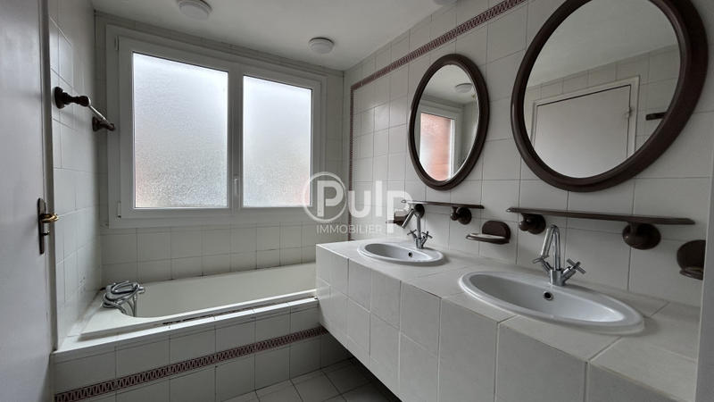 Maison de ville - 190 m² - 10 pièces