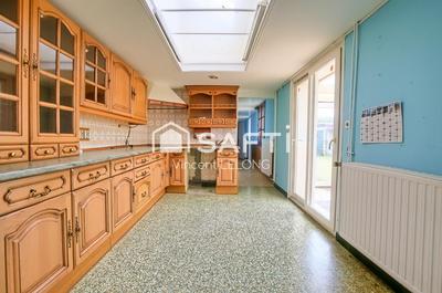 Maison - 215 m² - 5 pièces