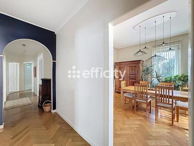 Appartement - 129 m² - 5 pièces