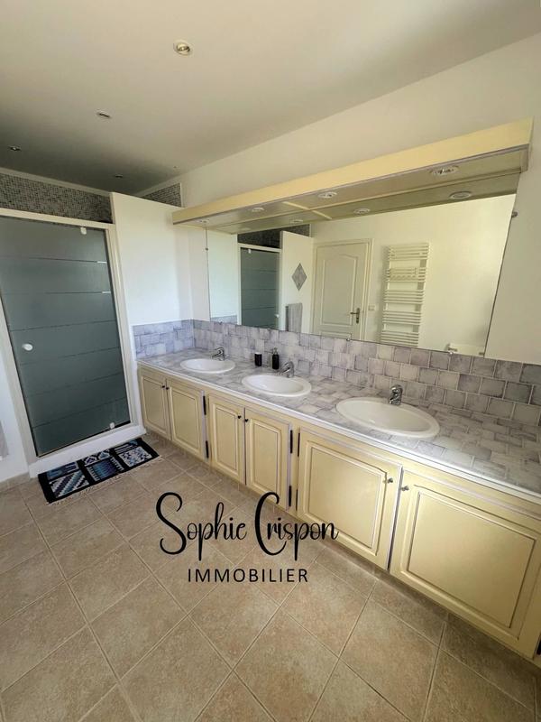 Villa - 209 m² - 7 pièces