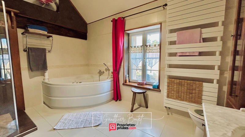 Maison - 350 m² - 9 pièces