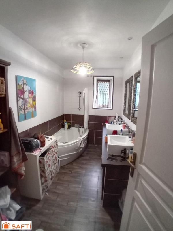 Maison - 150 m² - 7 pièces