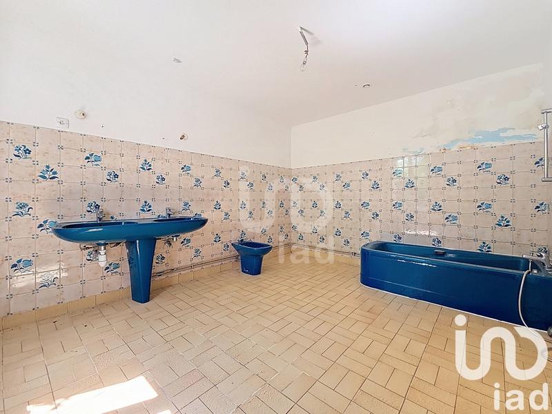 Maison - 280 m² - 8 pièces