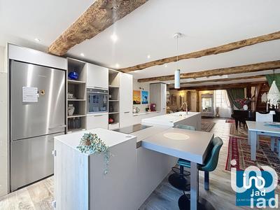 Maison - 220 m² - 11 pièces