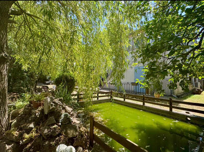 Maison - 242 m² - 10 pièces