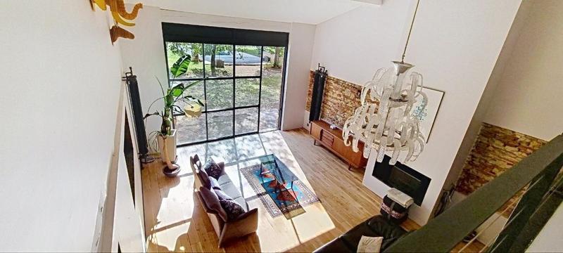 Maison - 315 m² - 7 pièces