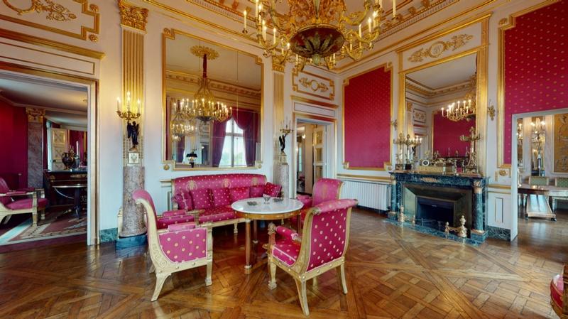 Appartement - 210 m² - 5 pièces