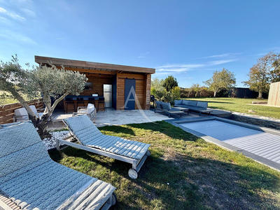 Maison - 193 m² - 6 pièces