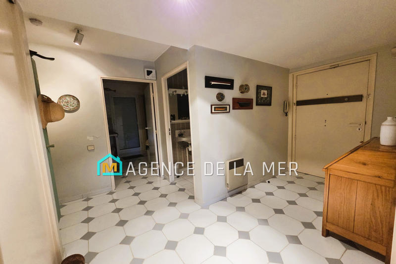 Appartement - 91 m² - 2 pièces