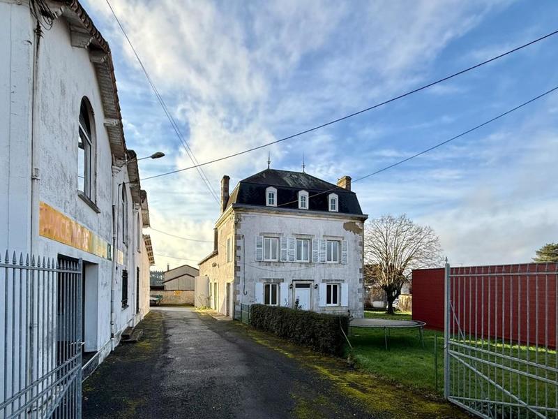 Maison de maîtres - 128 m² - 7 pièces