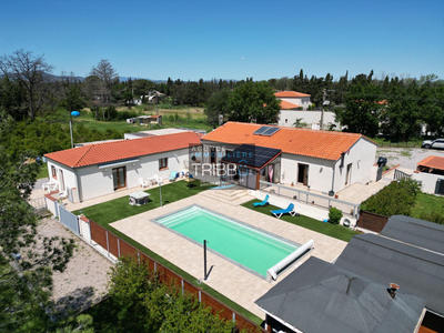 Maison - 228 m² - 10 pièces