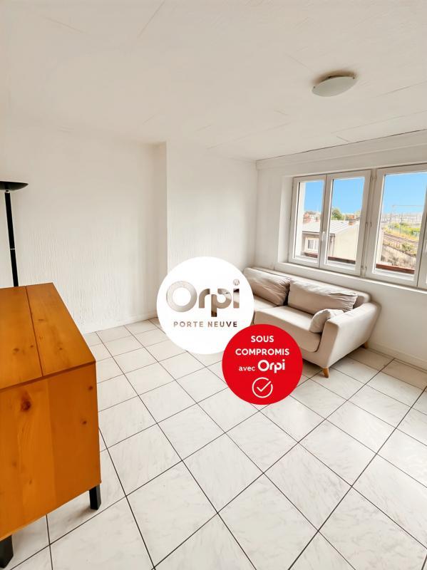 Immeuble - 300 m² - 12 pièces