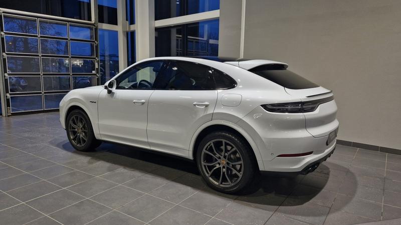 Porsche Cayenne Coupé 3.0 V6 E-Hybrid Platinum Edition Auto