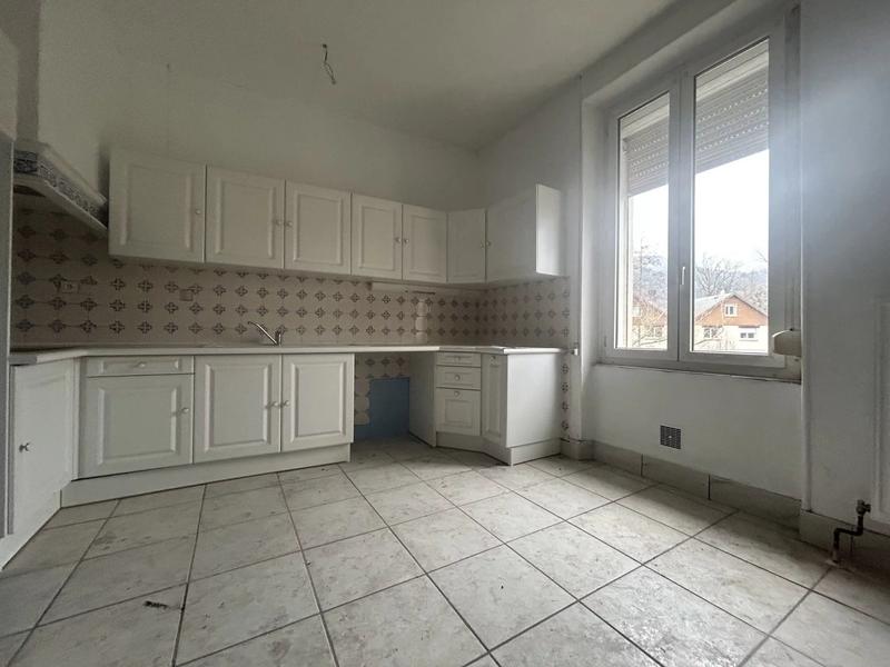 Maison - 151 m² - 7 pièces